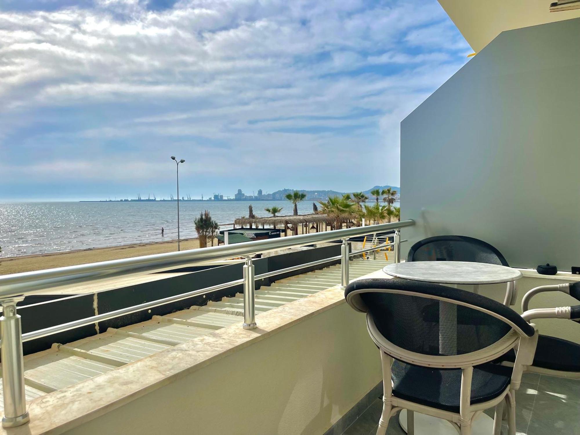 Luxurious Cozy Seaview Apartment Драч Екстериор снимка