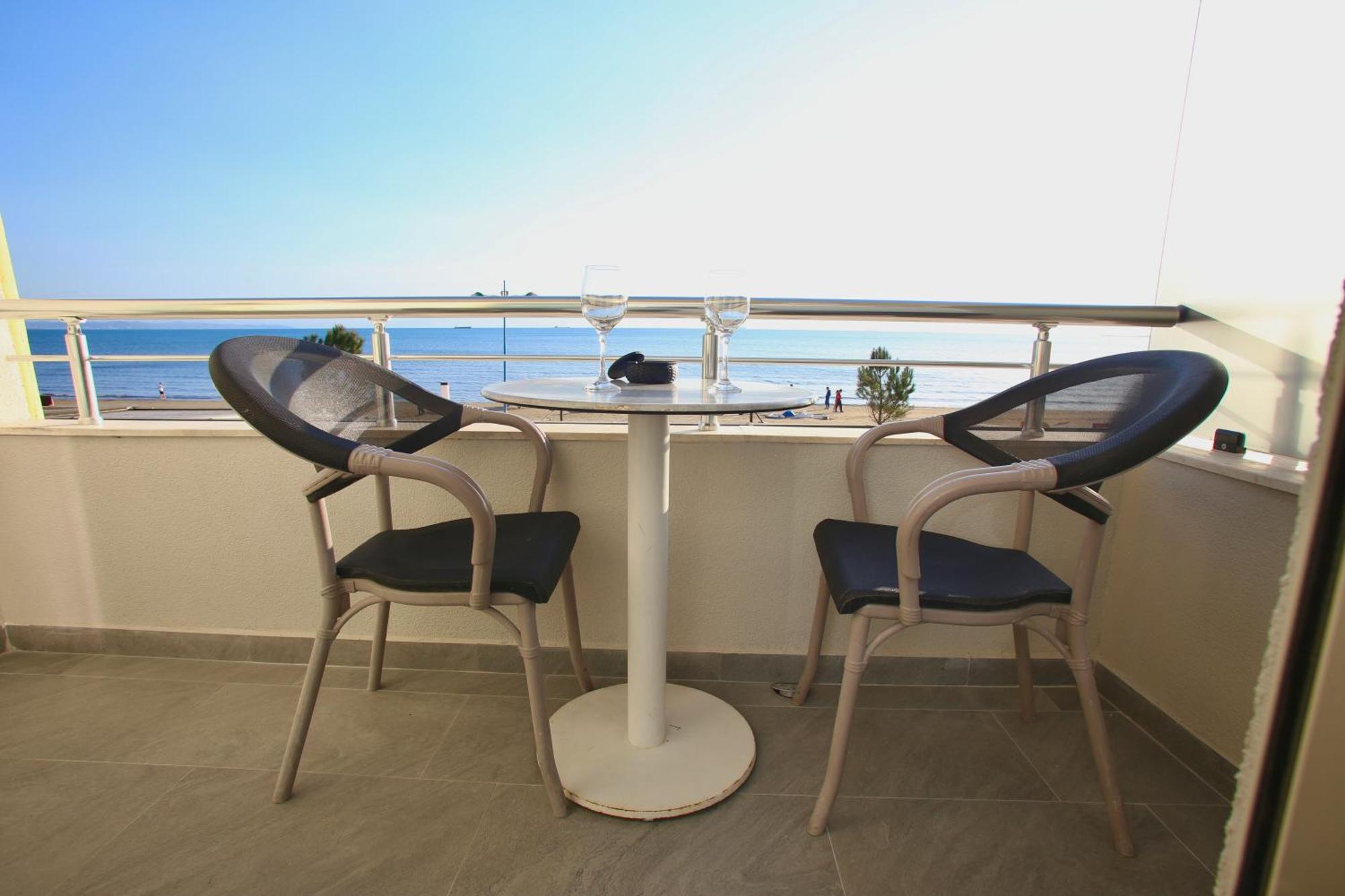 Luxurious Cozy Seaview Apartment Драч Екстериор снимка